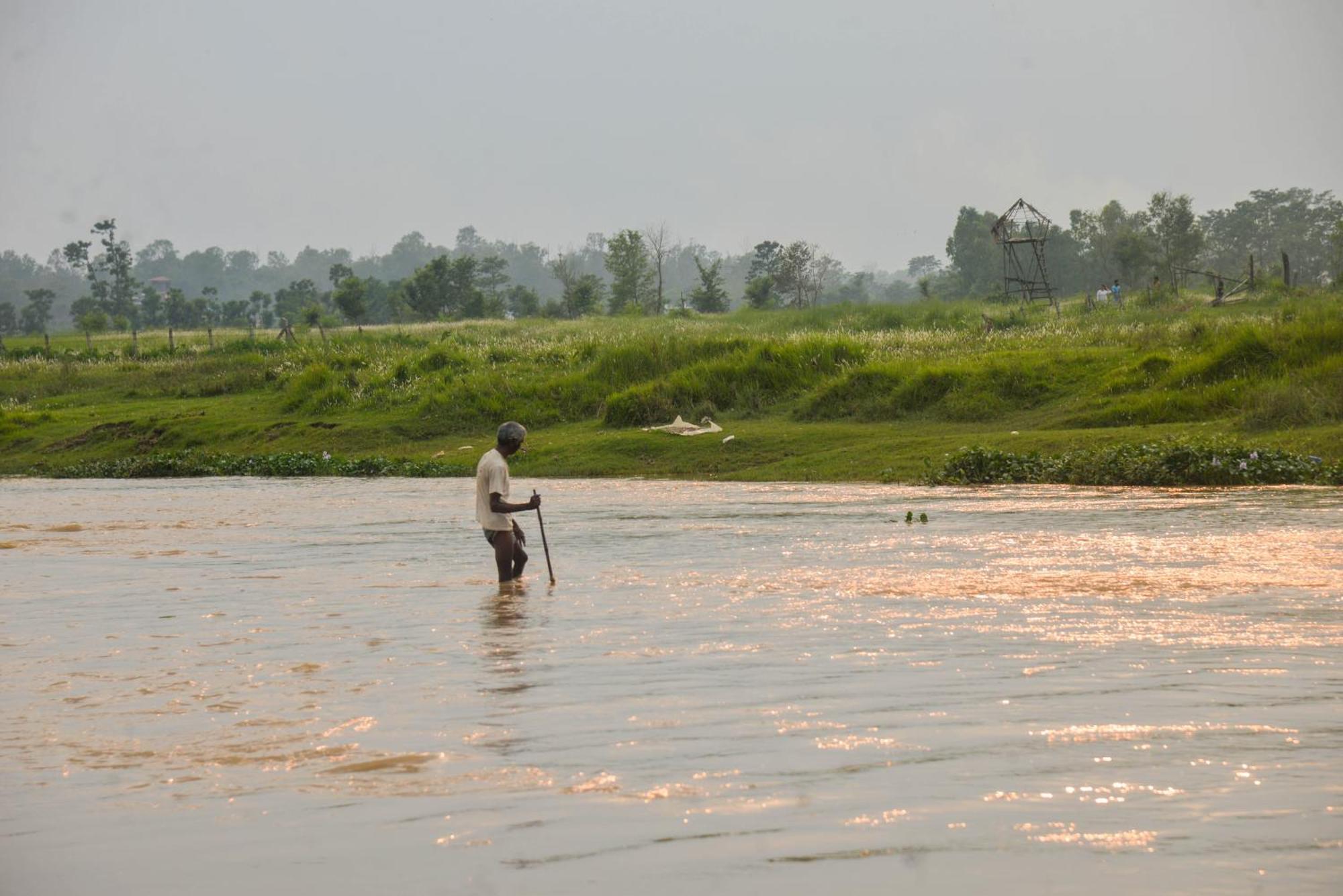 Greenland Safari, Sauraha Exteriör bild